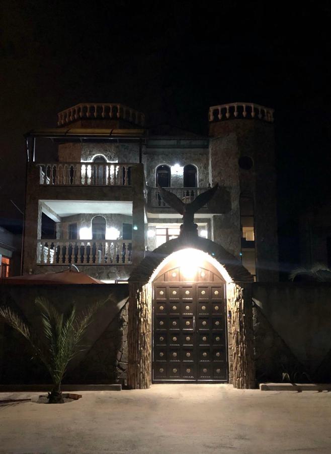 Hôtel Гостевой Дом Siella à Soukhoumi Extérieur photo