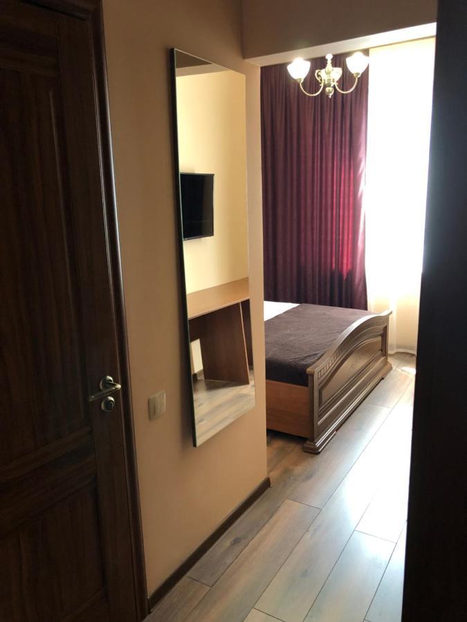 Hôtel Гостевой Дом Siella à Soukhoumi Extérieur photo