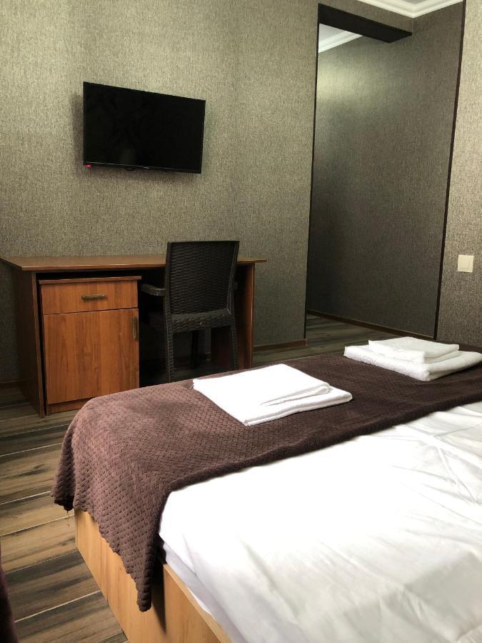 Hôtel Гостевой Дом Siella à Soukhoumi Extérieur photo
