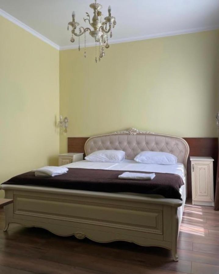 Hôtel Гостевой Дом Siella à Soukhoumi Extérieur photo